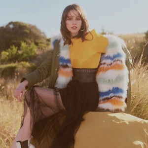 OZLANA AU 时尚皮草大衣 军绿色外壳 柑彩缎带狐狸毛 AU192036